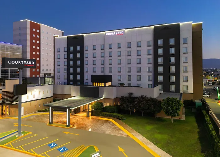 Hotel de golf: Courtyard By Marriott San Luis Potosi